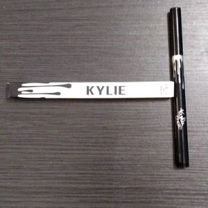 Kylie Jenner liquid eyeliner